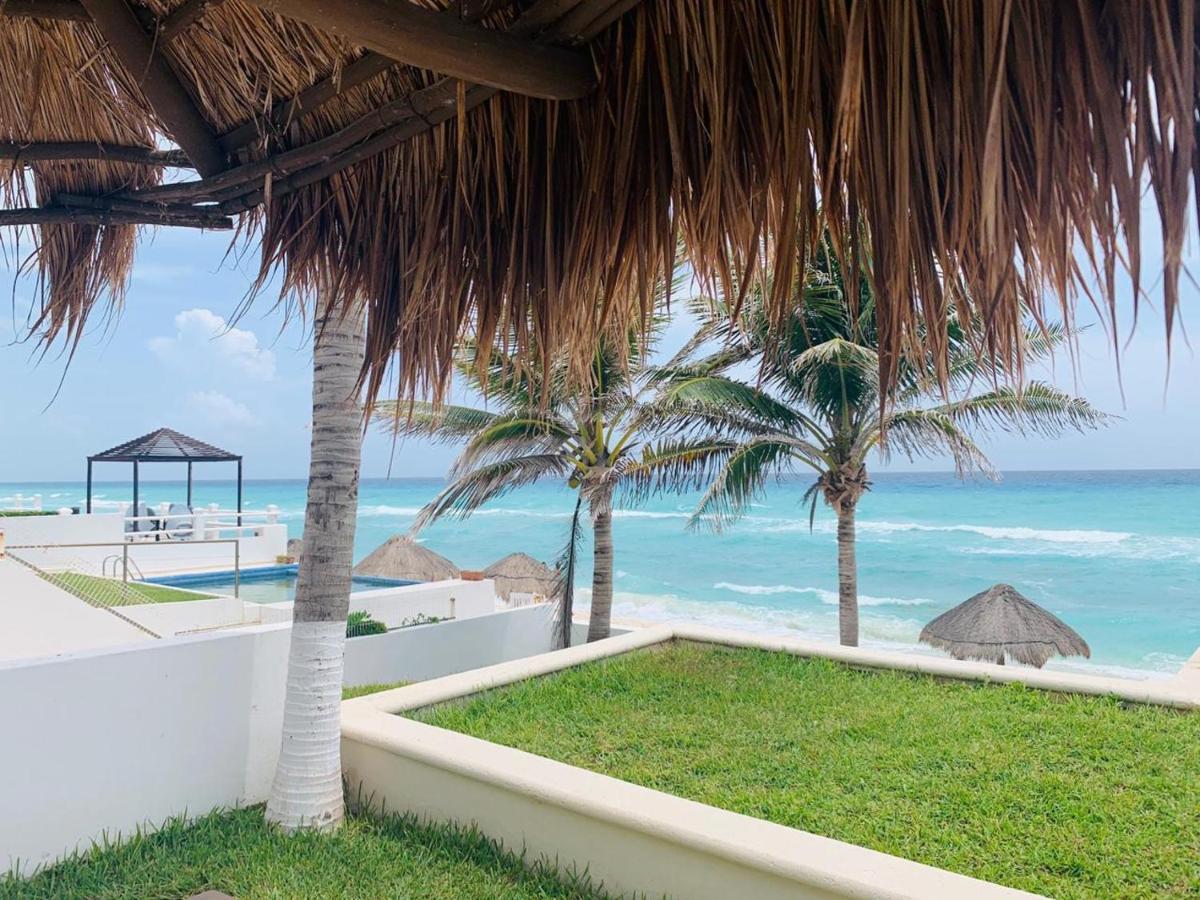 Brisas Beachfront Studios In Hotel Zone แคนคูน ภายนอก รูปภาพ