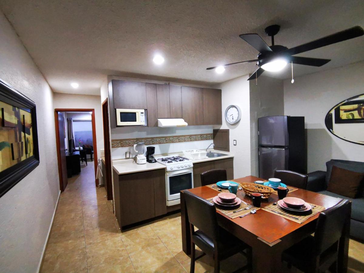 Brisas Beachfront Studios In Hotel Zone แคนคูน ภายนอก รูปภาพ